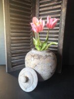 Grijze ronde pot met deksel