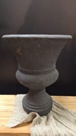 Decoratieve grijze bokaal met betonlook