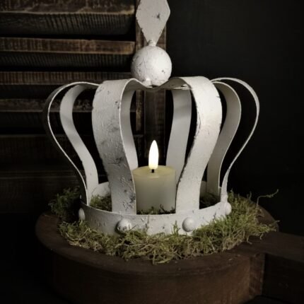 Witte metalen kroon