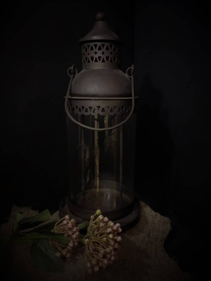 Zwart vintage lantaarn met glas