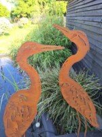 Roestige metalen reiger