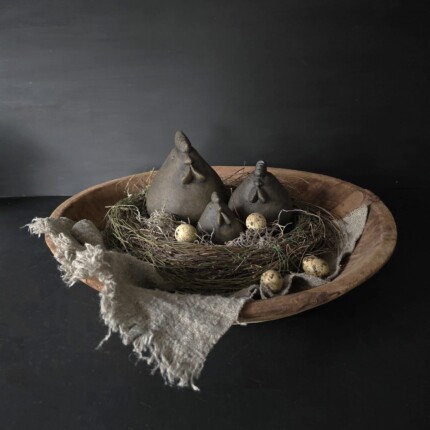 Brynxz kip set van 3 met een Salim nest in een houten schaal