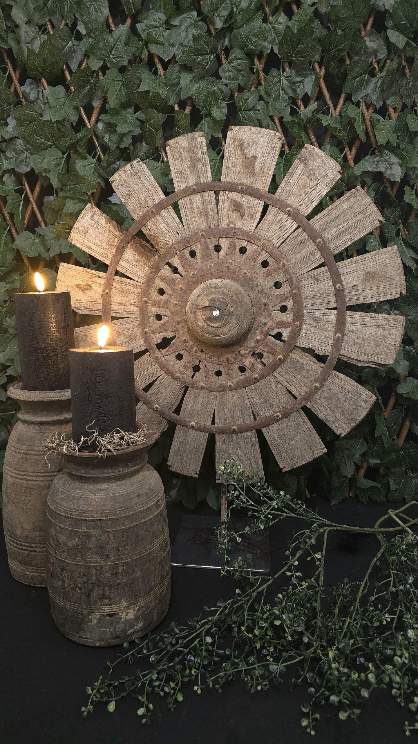 Houten spinnenwiel Houten spinnenwiel