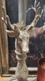 Rendier decoratie met gewei en landelijke uitstraling, perfect voor winter
