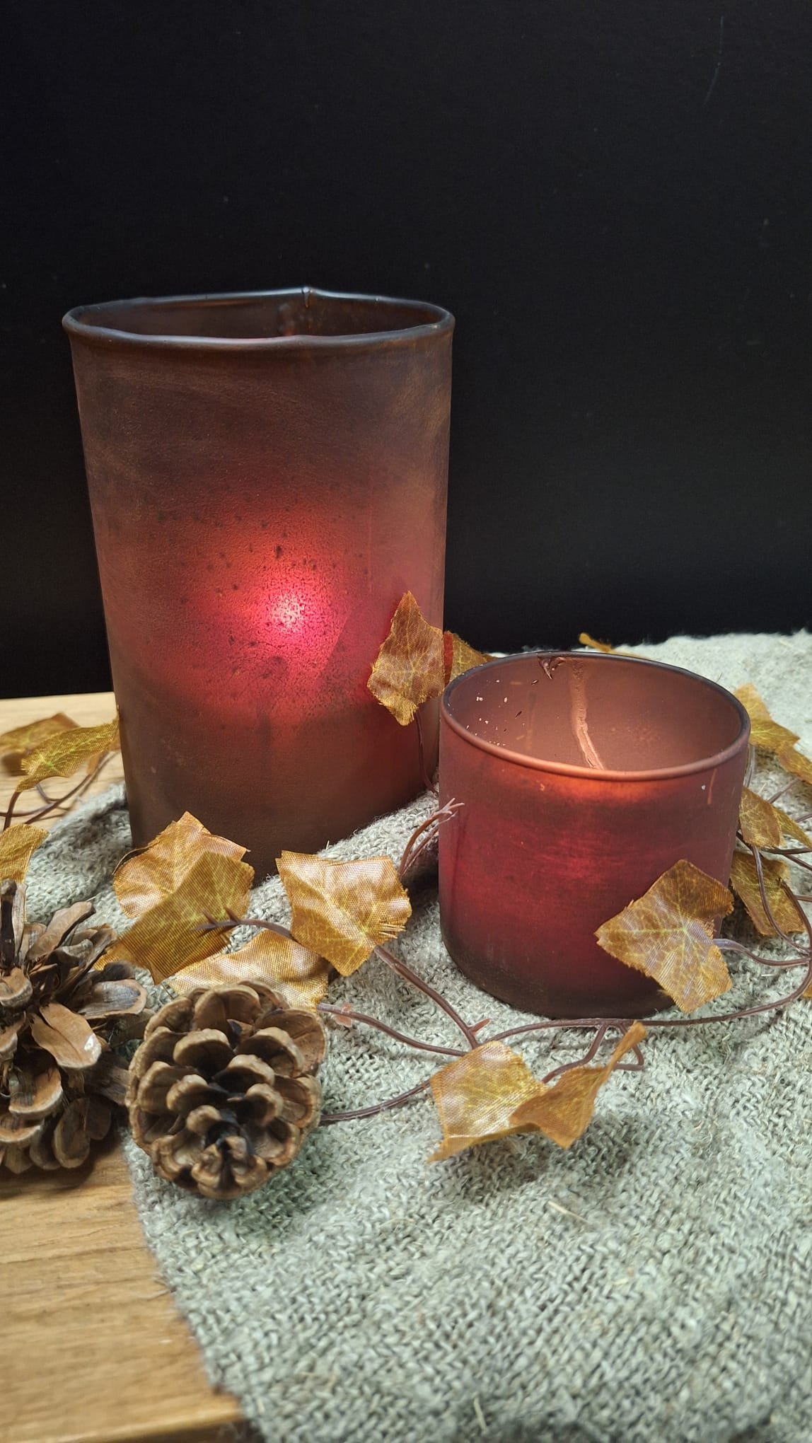 guirlande-herfst-hedera-sfeervolle-kunstklimop-in-herfsttinten 1 Sober gedekte guirlande herfst hedera voor decoratie op kast of rek