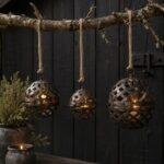 Oude metalen decoratiebal | Landelijke woondecoratie