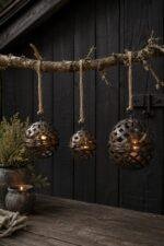 Oude metalen decoratiebal | Landelijke woondecoratie