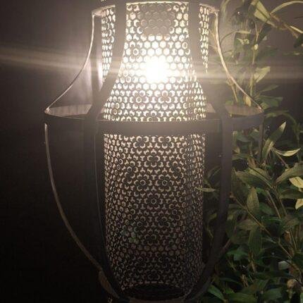 Grijze hanglamp – sobere stijl