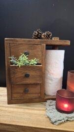 Houten Keukenrolhouder met Lades – Landelijke Keukendecoratie