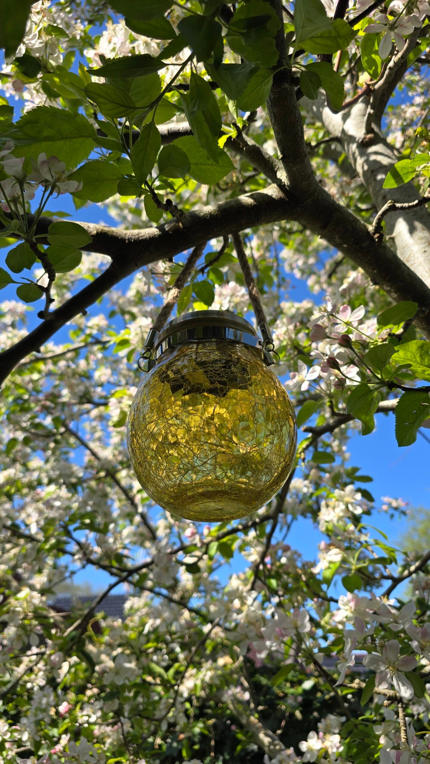 lamp-solar-led-geel 1 Lamp Solar LED geel - Afbeelding 1