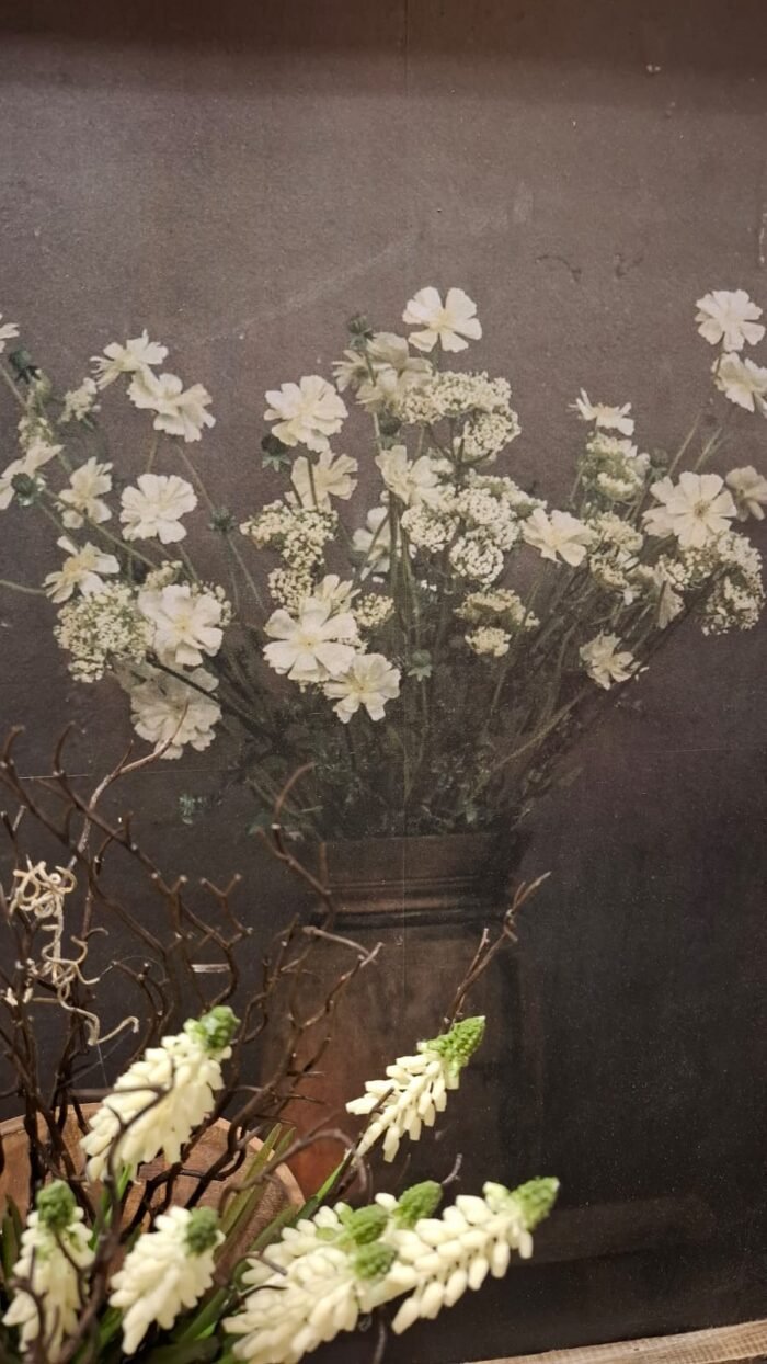schilderij sober wonen met houten frame