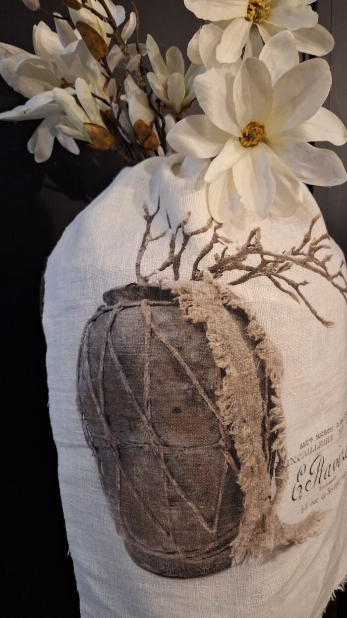 Shabby lap white met vaas magnolia - Afbeelding 4