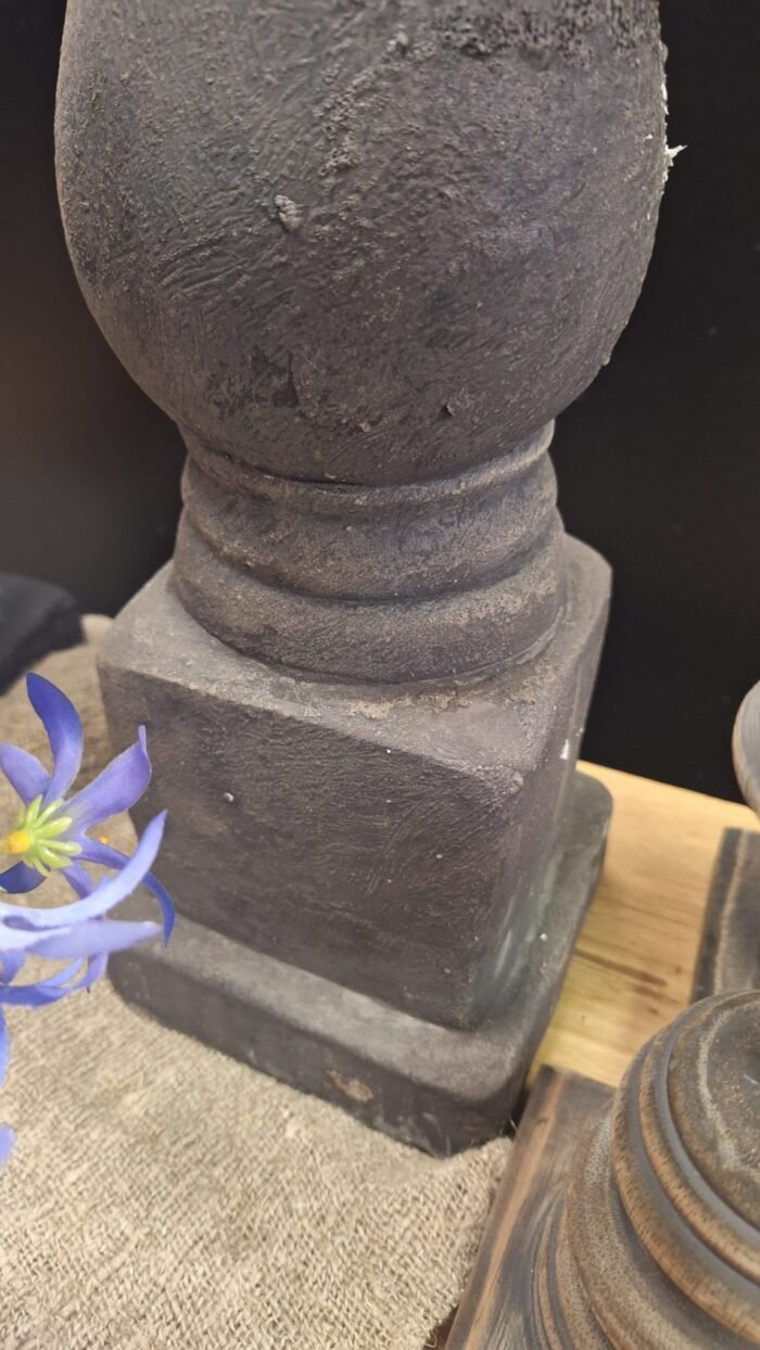 lampenvoet donkergrijs terracotta landelijk stijl detail