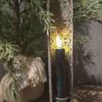 Metalen kandelaar met open achterzijde