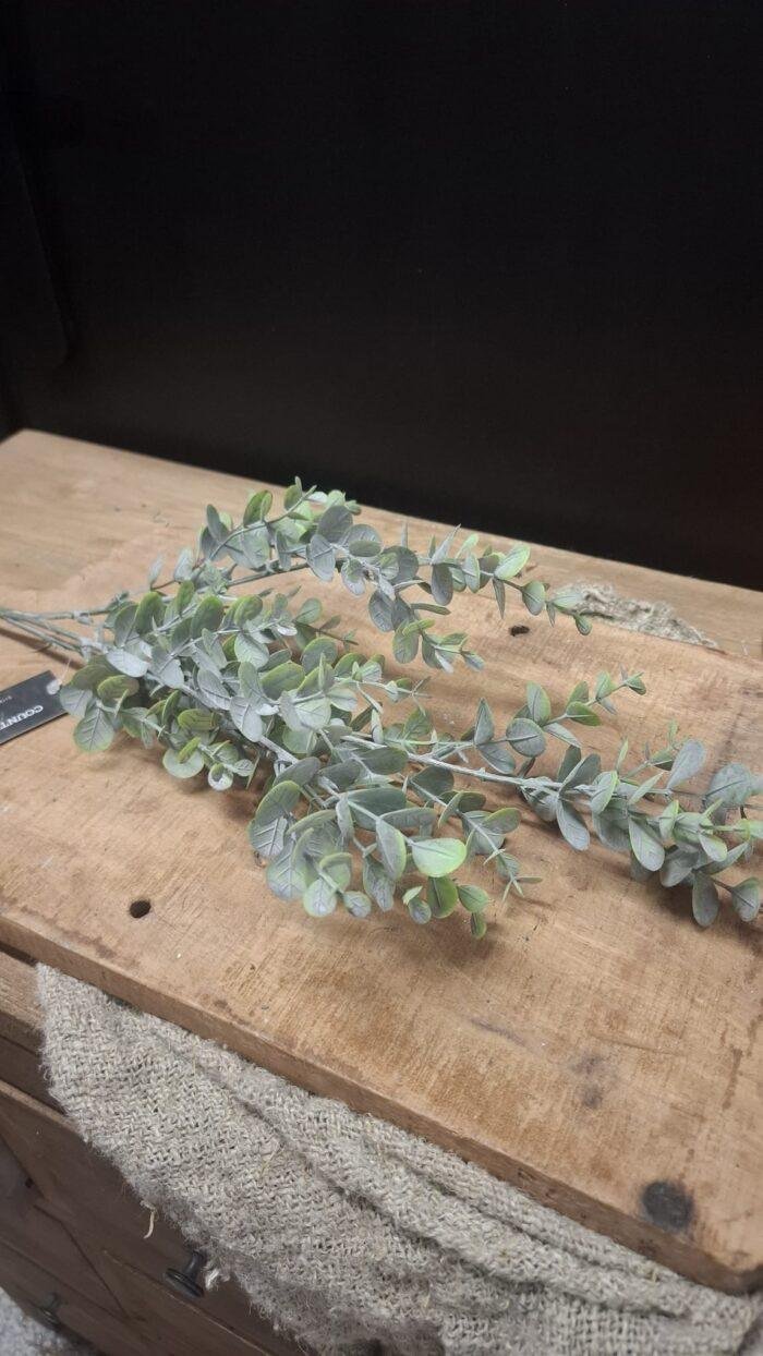Kunst eucalyptus tak met realistische bladeren in groentinten