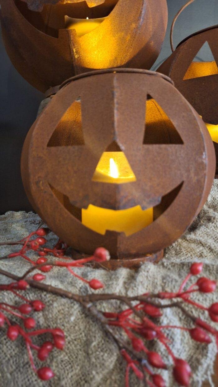 Metalen Halloween pompoenlantaarn voor herfstdecoratie