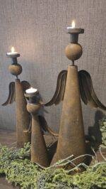 Roest engel kandelaar