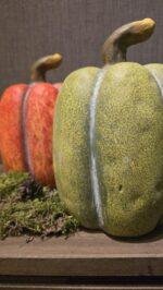 Hoge oranje polystone pompoen - Afbeelding 2