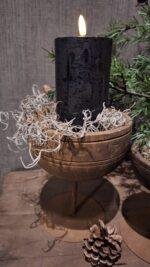 Houten schaal op voet – landelijke schaal van hout in sobere stijl