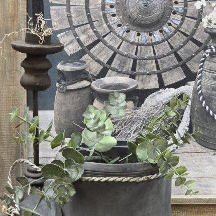 Houten pot met deksel