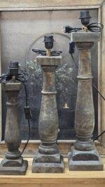 Houten lamp rond met 4kante voet - Afbeelding 2