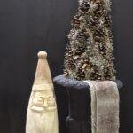 Houten kerstman – handgekapt