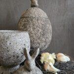 Stenen pot met deksel konijn L - landelijk sobere decoratiepot