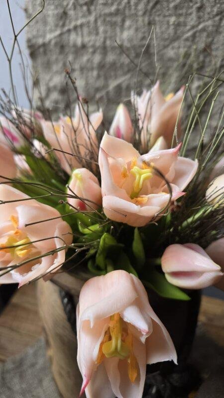 Landelijk kunstboeket tulpen 30 cm voor sobere woondecoratie