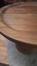 Rond houten plateau op voet