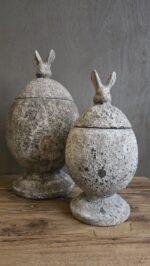 Stenen pot met deksel konijn M – landelijk sobere decoratiepot