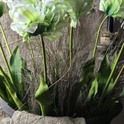 Steel en blad van kunsttulp met natuurlijke afwerking