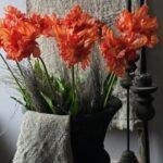 Kunsttulp 73cm gestyled in vaas als woondecoratie