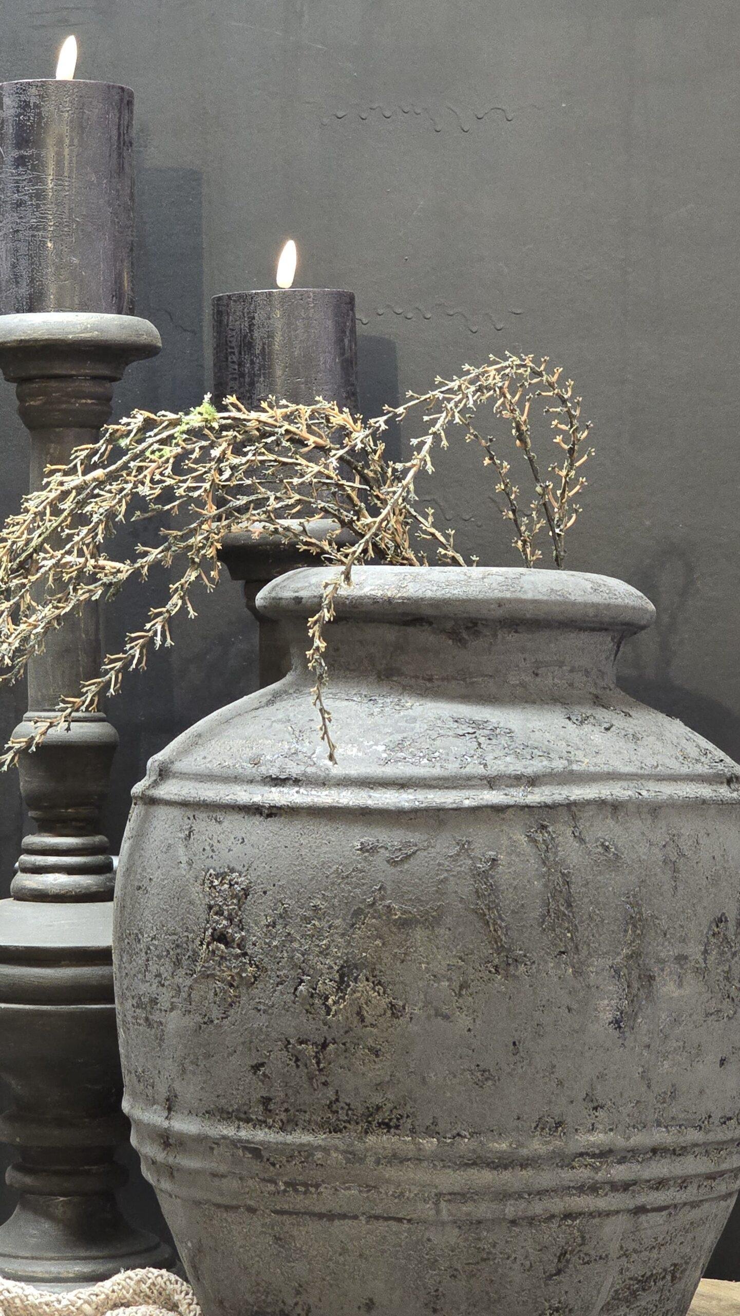 landelijke-kruik-grijs-grote-kruik-pot-stoer-en-sober 1 Landelijke kruik grijs – grote kruik pot stoer en sober - Afbeelding 1