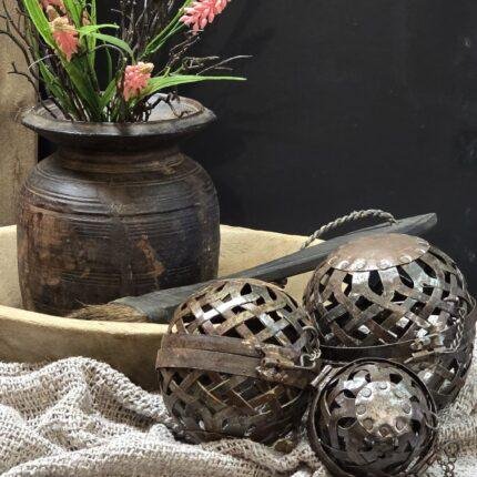 Landelijke decoratie set met metalen draadballen foto 2