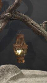 Roestige Hanger met Kettingen foto 3